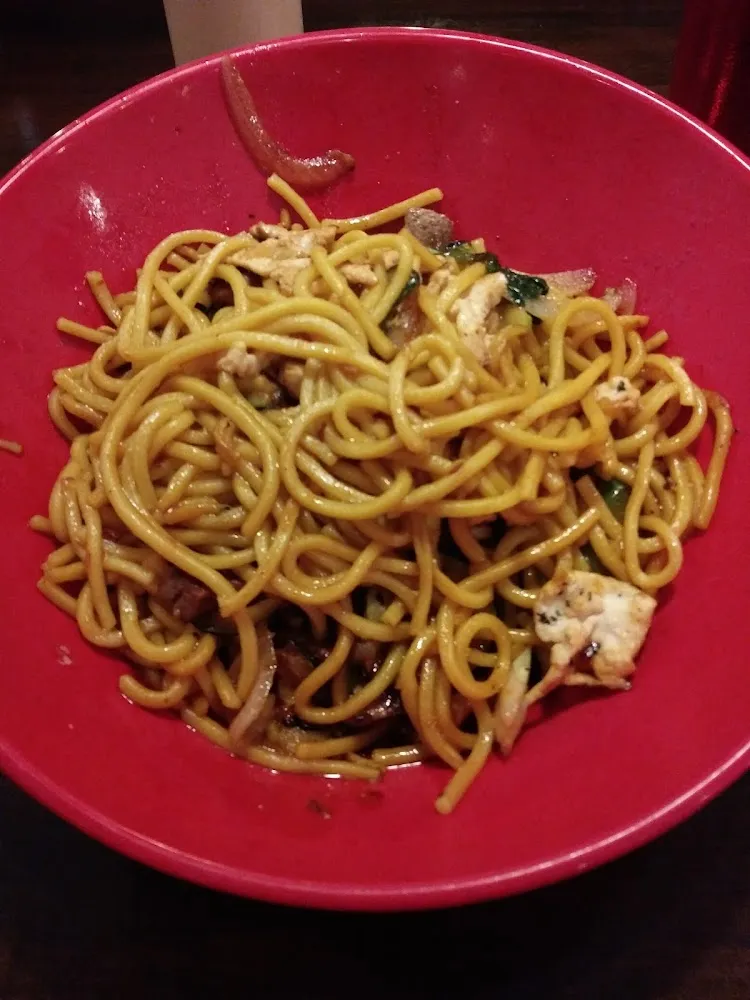 Chicken and Steak with Chow Mein